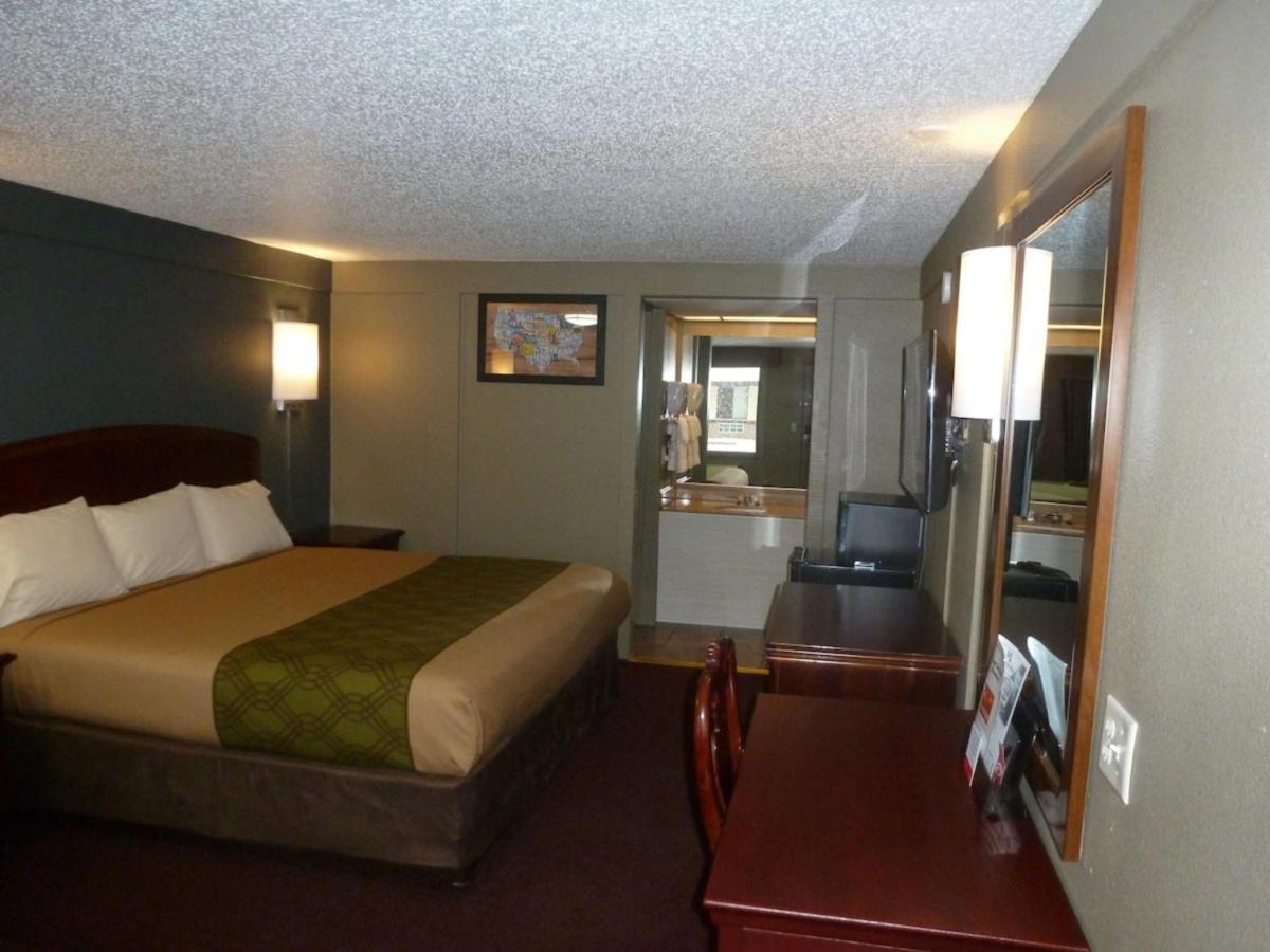 Econo Lodge Pittsburgh I-79 Ngoại thất bức ảnh
