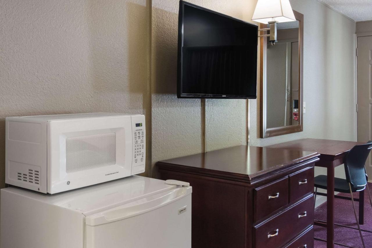 Econo Lodge Pittsburgh I-79 Ngoại thất bức ảnh