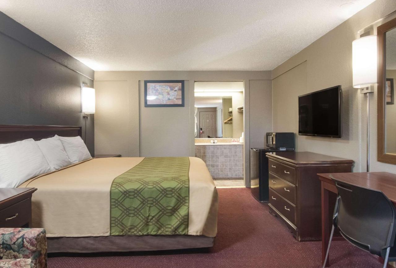 Econo Lodge Pittsburgh I-79 Ngoại thất bức ảnh