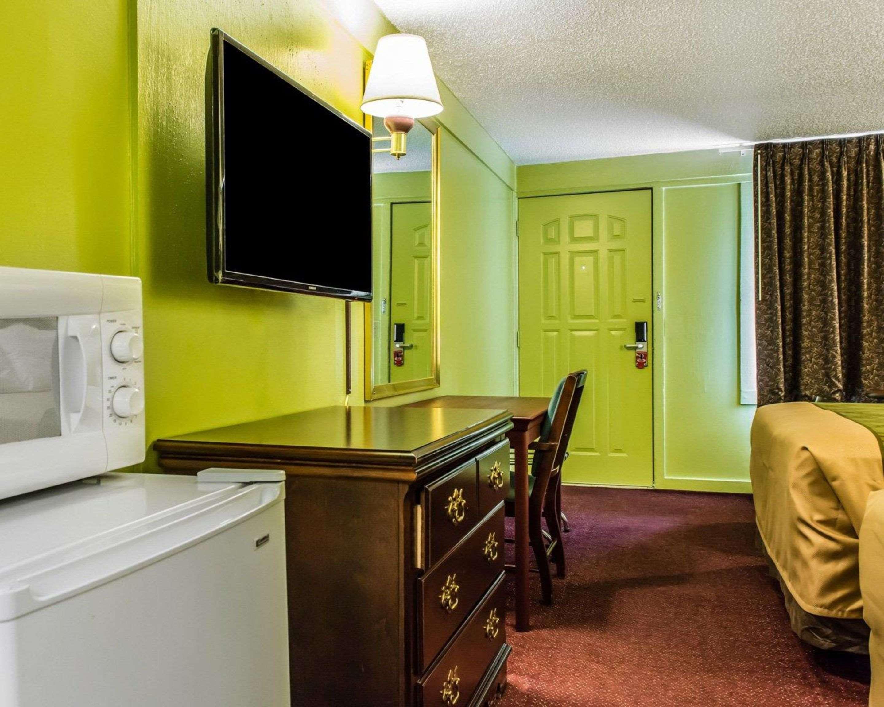 Econo Lodge Pittsburgh I-79 Ngoại thất bức ảnh