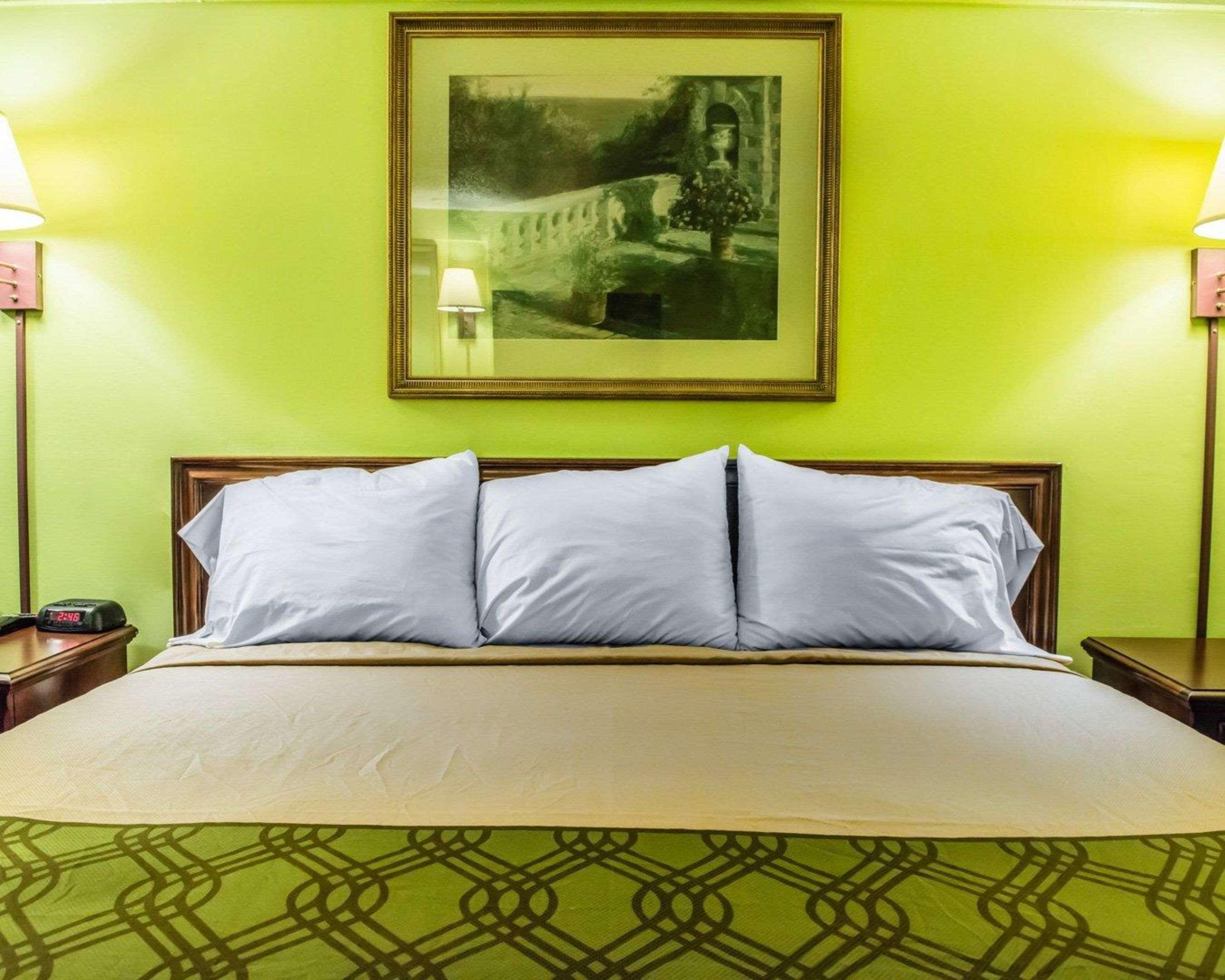 Econo Lodge Pittsburgh I-79 Ngoại thất bức ảnh