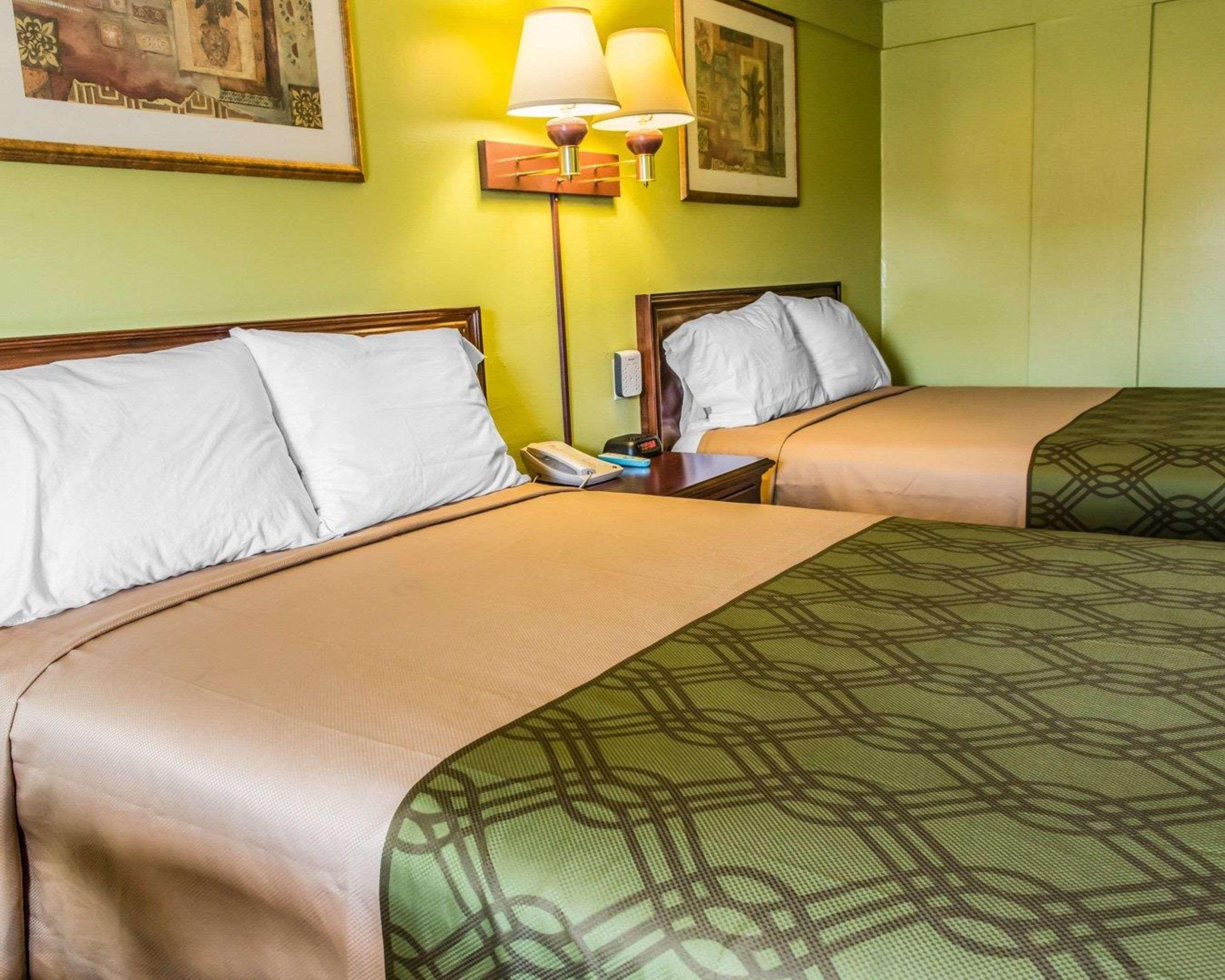 Econo Lodge Pittsburgh I-79 Ngoại thất bức ảnh